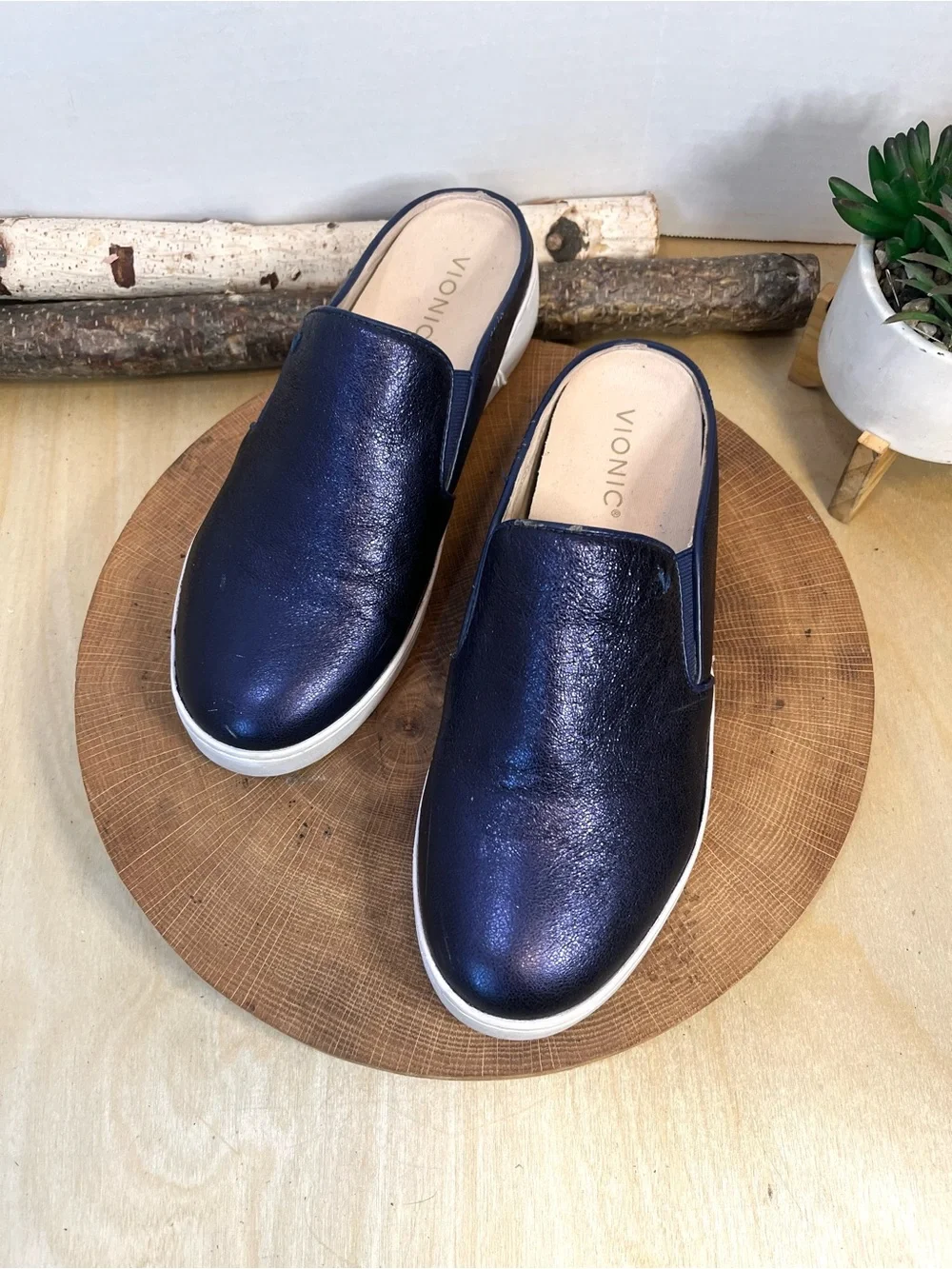 Vionic Splendid Dakota Metallic Navy Blue Slip On Sneaker Mule Shoes Size 8 - Picture 3 of 16